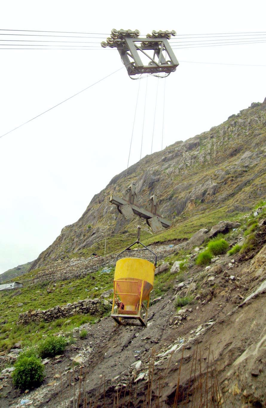 UTILITY OF AERIAL ROPEWAYS & CABLE CRANES IN HYDROPOWER PROJECT CONSTRUCTION